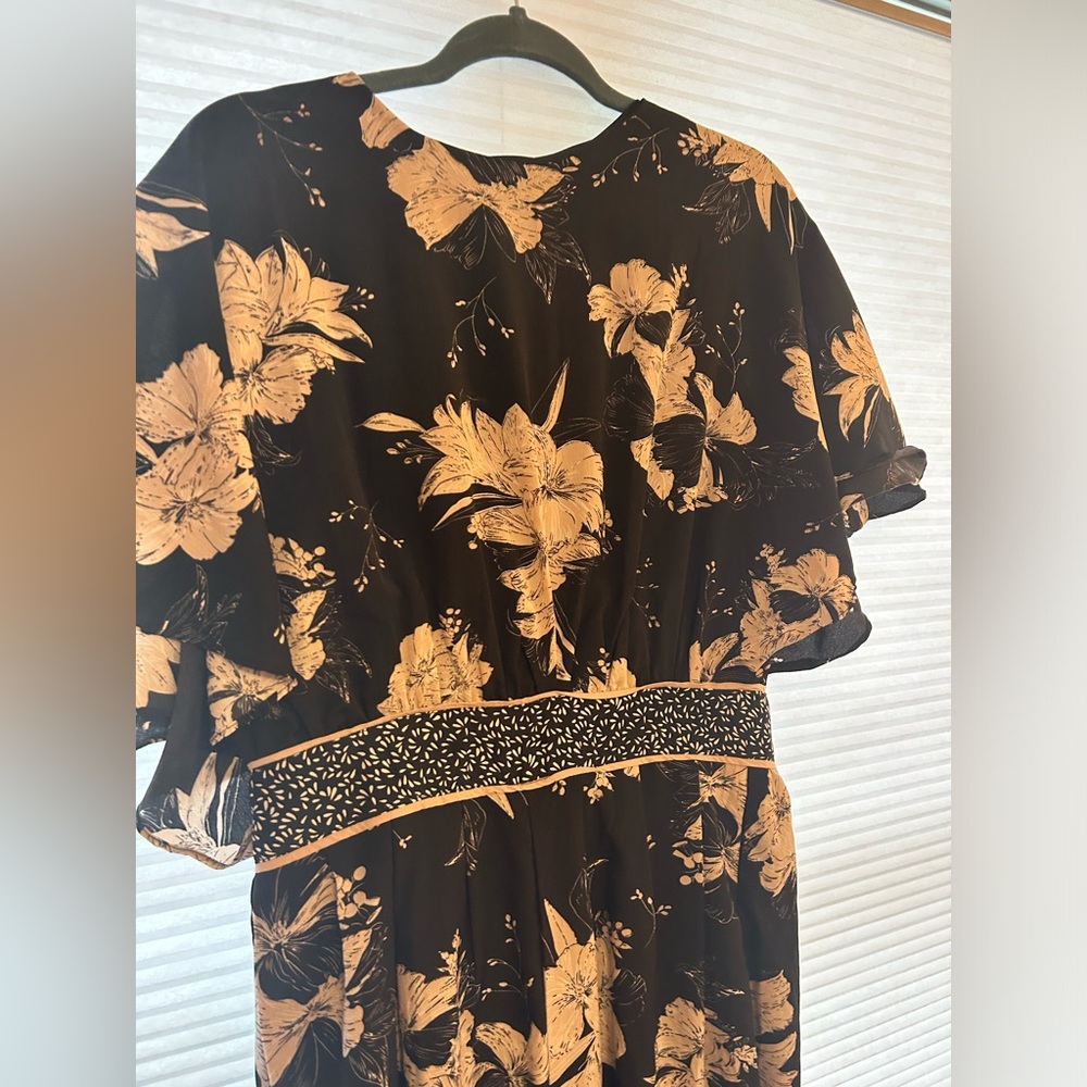 Romper - Picture 4 of 4